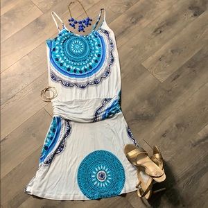 Beach time dress size 4 blue and white